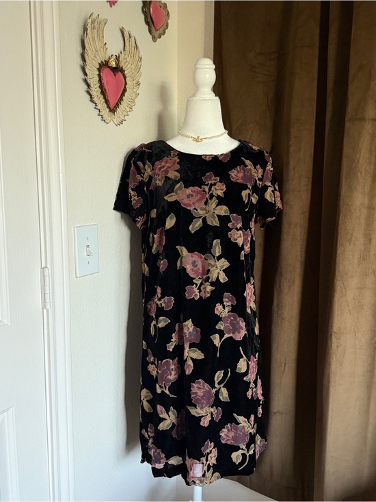 Dresses & Skirts - Italian Velvet Floral Printed Fall Dress